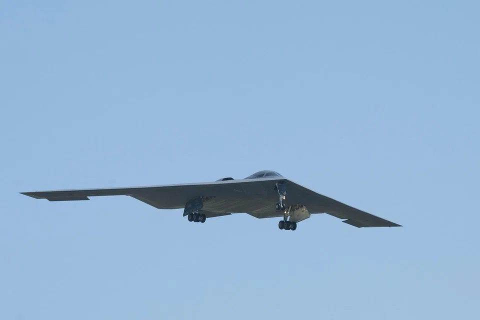 Pesawat pengebom B-2, pulang selepas laksanakan ‘Operasi Midnight Hammer’, yang menyaksikan Amerika Syarikat mengebom kemudahan nuklear Iran.