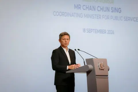 Menteri Penyelaras bagi Perkhidmatan Awam merangkap Menteri Pertahanan, Encik Chan Chun Sing.