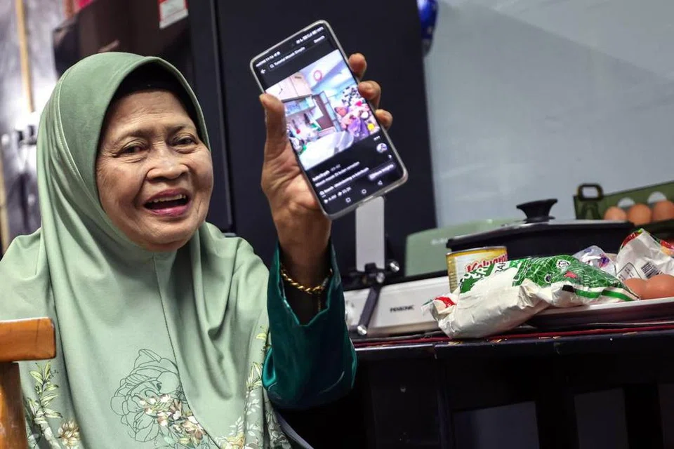 Kak Cik Yah atau nama sebenarnya, Nariah Ahmad teruja mendapat sambutan ‘tidak sengaja’ gara-gara video masaknya yang tular. 