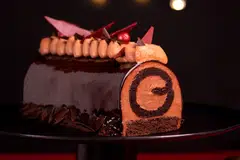 Cat & The Fiddle, Cheesecake, Logcake, chocolate log cake
