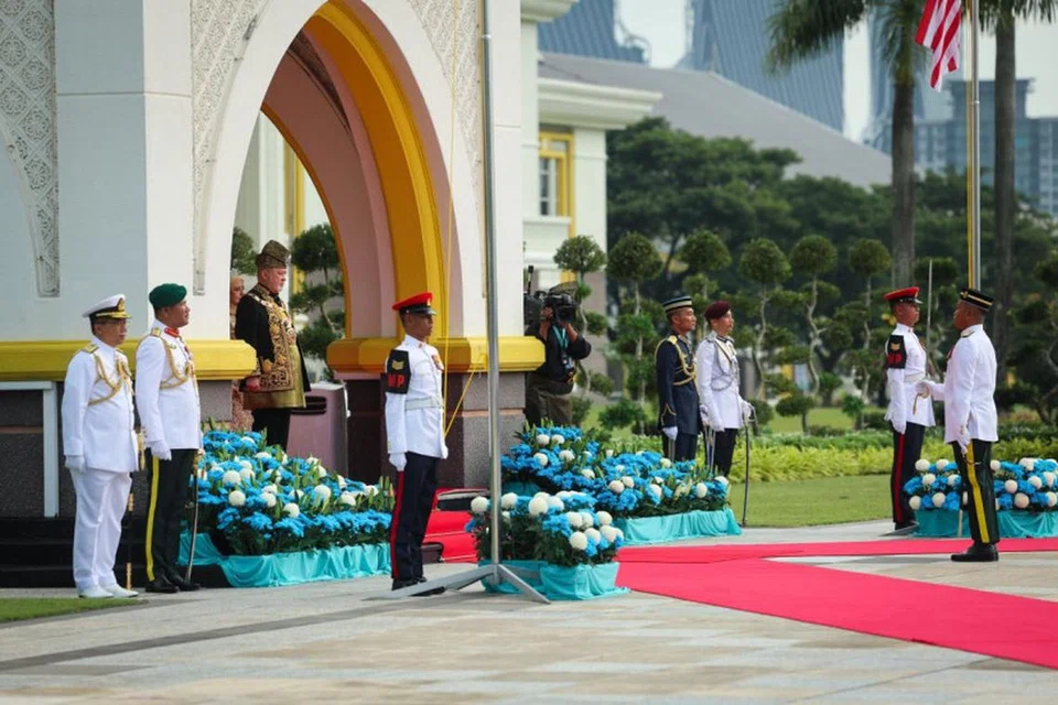 Istiadat Pertabalan Sultan Ibrahim sebagai Yang di-Pertuan Agong ke-17 diadakan di Istana Negara di Kuala Lumpur pada 20 Julai. 