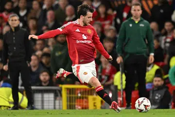 Pemain tengah Manchester United, Mason Mount menjaringkan gol keempat United  dalam kemenangan 4-1 mereka menentang Athletic Bilbao dalam perlawanan kedua peringkat separuh akhir Liga Europa. Jaringan ini turut membuat pengurusnya, Ruben Amorim tersenyum semasa perlawanan - sesuatu yang jarang dilihat bagi United musim ini. 