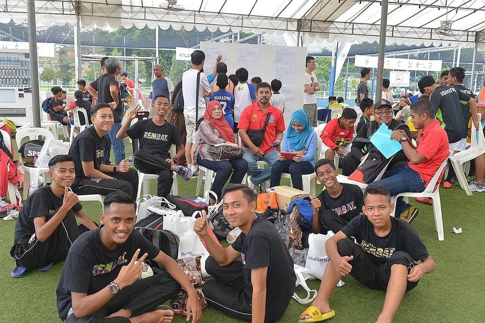SASARAN UNTUK MENJADI JUARA: Pasukan Fajar Selatan dari Johor Bahru meletakkan matlamat untuk menjuarai kategori U-15 dalam acara Kejohanan Futsal Nasional anjuran BeritaHarian.sg.