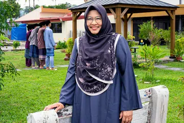 Meskipun terpaksa berkorban masa dengan keluarga dan anak-anak sendiri di rumah, Ketua Rumah Kebajikan Muhammadiyah (RKM), Cik Rahmatunnisa Abdul Majeed, dan kakitangan rumah itu melihat penjagaan anak-anak RKM sebagai satu tanggungjawab dan amanah berat yang perlu dipikul dan dilaksanakan sebaik mungkin.