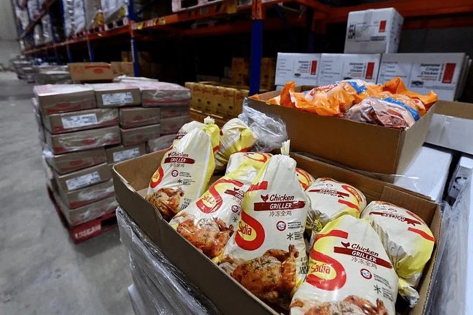 Foto BH oleh DESMOND FOO