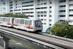 PERINGKAT KESELAMATAN: SMRT berkata iSafe akan memperbaiki keselamatan penumpang dnegan memberitahu kakitangan untuk menyiasat sekiranya ia mengesan seseorang di landasan.
