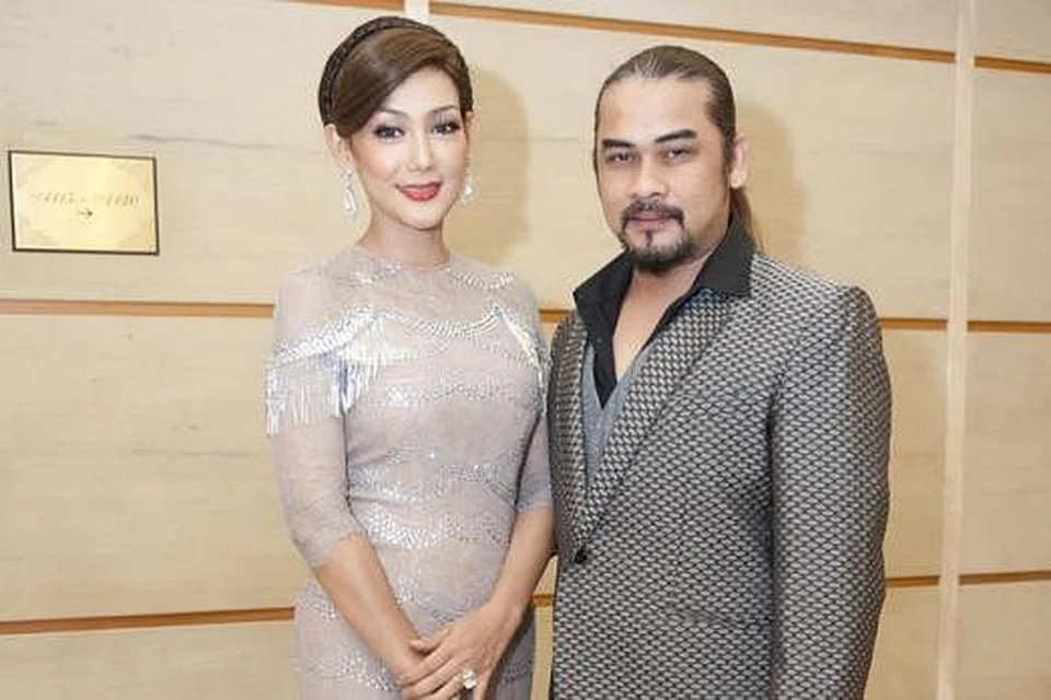 TIDAK HIRAU DIGOSIP: Erra Fazira menerima tawaran berlakon di samping Awie dalam filem terbaru, 'Warna Cinta Impian', dan tidak khuatir jika digosip dengan bekas tunangnya itu. - Foto AWIE ENTERTAINMENT SDN BHD