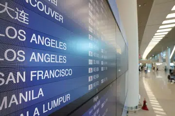 'MU' TIBA DI KOREA: Gambar pintu ketibaan Lapangan Terbang Antarabangsa Incheon di Korea Selatan ini dirakam Jumaat lalu pada hari yang sama pihak berkuasa kuarantin mengesahkan tiga kes varian 'mu' yang pertama di negara itu - satu dari Mexico, satu Amerika Syarikat dan satu Colombia. - Foto EPA-EFE.