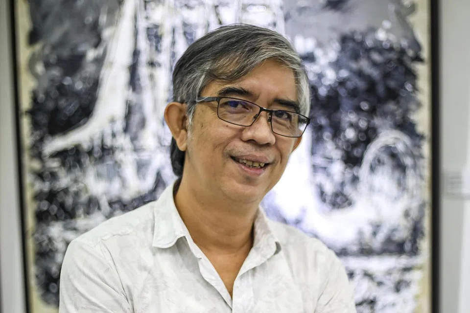 ENCIK JEFFREY WANDLY: Pengerusi pameran Huu Nghi: Singapore & Vietnam Celebrates 50-10 Exhibition. 