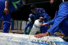 Foto REUTERS/AJENG DINAR ULFIANA 