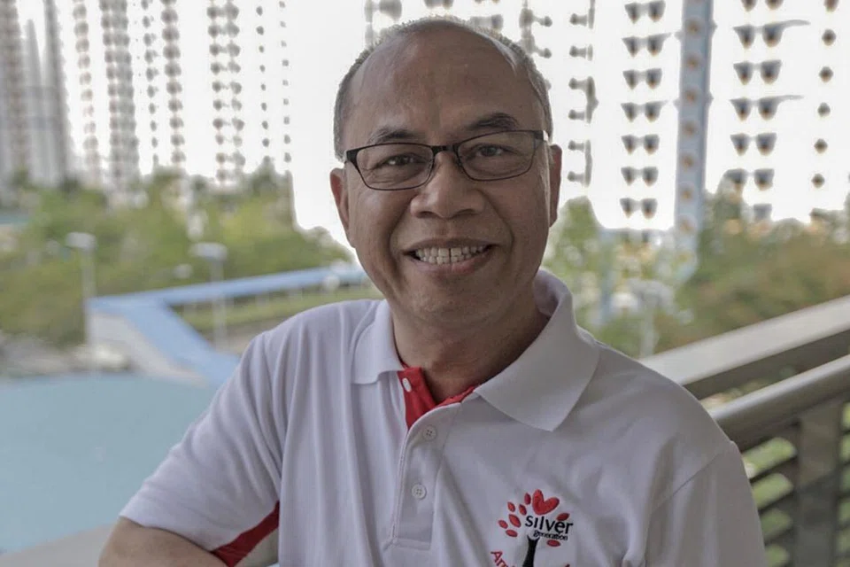 LAYAK DAPAT BANTUAN: Encik Abdul Aziz yang pernah melalui waktu sukar pada awal 1960-an bersyukur warga Generasi Merdeka seperti dirinya layak mendapat manfaat daripada Pakej Generasi Merdeka. - Foto BH oleh IQBAL FAIZAL 