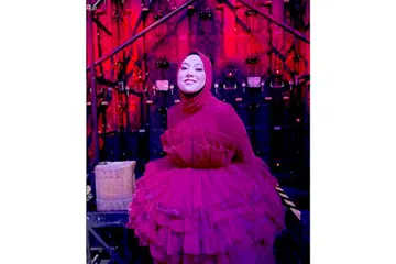SUDAH LALI DENGAN KONTROVERSI: Shila tidak kisah dikritik dari segi nyanyian kerana "lebih baik kritikan soal kerja berbanding peribadi". - Foto INSTAGRAM SHAHILA AMZAH