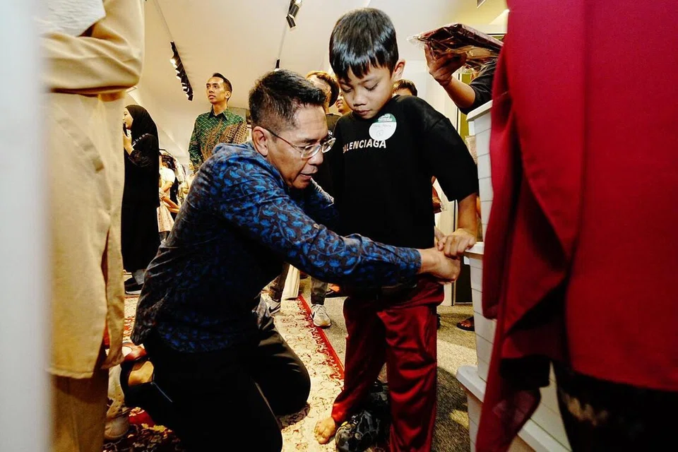 baju Raya, Membina Kasi Balik, kanak-kanak kurang berkemampuan