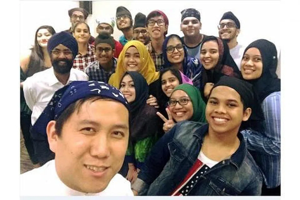 HARMONI ANTARA KAUM: Perpaduan di kalangan rakyat berbilang bangsa dan agama di Singapura perlu terus diperkukuh dalam usaha masyarakat melawan pengganas. - Foto fail