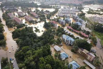 Banjir dahsyat di Sabah dan Sarawak sejak 29 Januari, ketika sambutan Tahun Baru Cina, menjejas lebih 17,000 mangsa, yang terpaksa diselamatkan.