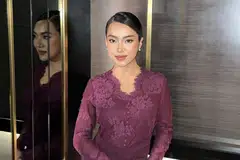 Pelakon Malaysia, Mawar Rashid berkongsi bahawa ia bukan mudah untuk menjadi ibu tunggal namun terus bangkit demi membesarkan tiga anaknya.