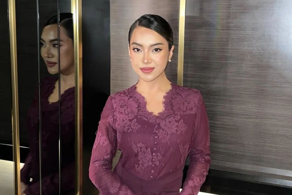 Pelakon Malaysia, Mawar Rashid berkongsi bahawa ia bukan mudah untuk menjadi ibu tunggal namun terus bangkit demi membesarkan tiga anaknya.