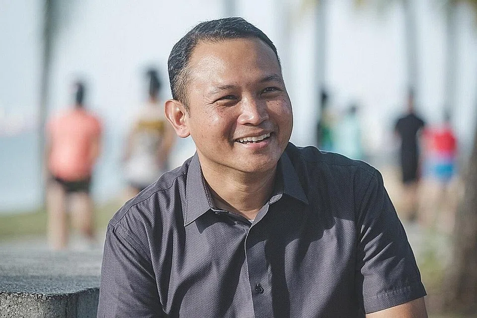 ENCIK MOHD FAHMI ALIMAN