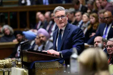 Perdana Menteri Britain, Keir Starmer, menyampaikan kenyataan di Dewan Rakyat di London, Britain, 2 Mac 2026