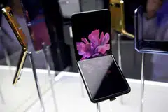 Samsung Galaxy Z Flip habis dijual kurang sejam tempahan dibuka di S'pura