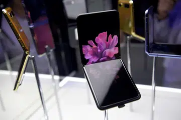 Samsung Galaxy Z Flip habis dijual kurang sejam tempahan dibuka di S'pura