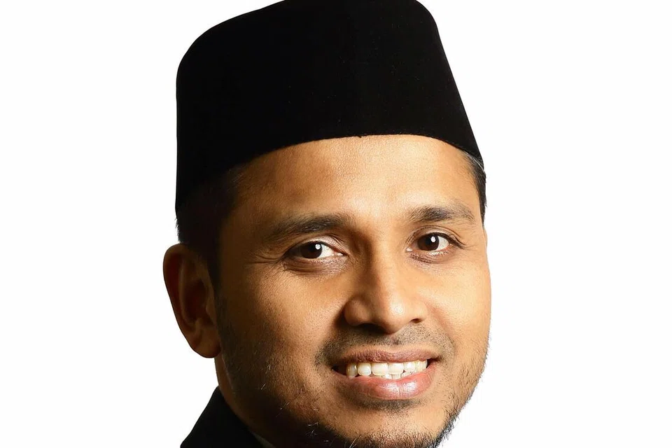 Mufti Dr Nazirudin Mohd Nasir bakal menerima Pingat Pentadbiran Awam (Perak) atas khidmatnya bersama Majlis Ugama Islam Singapura (MUIS).