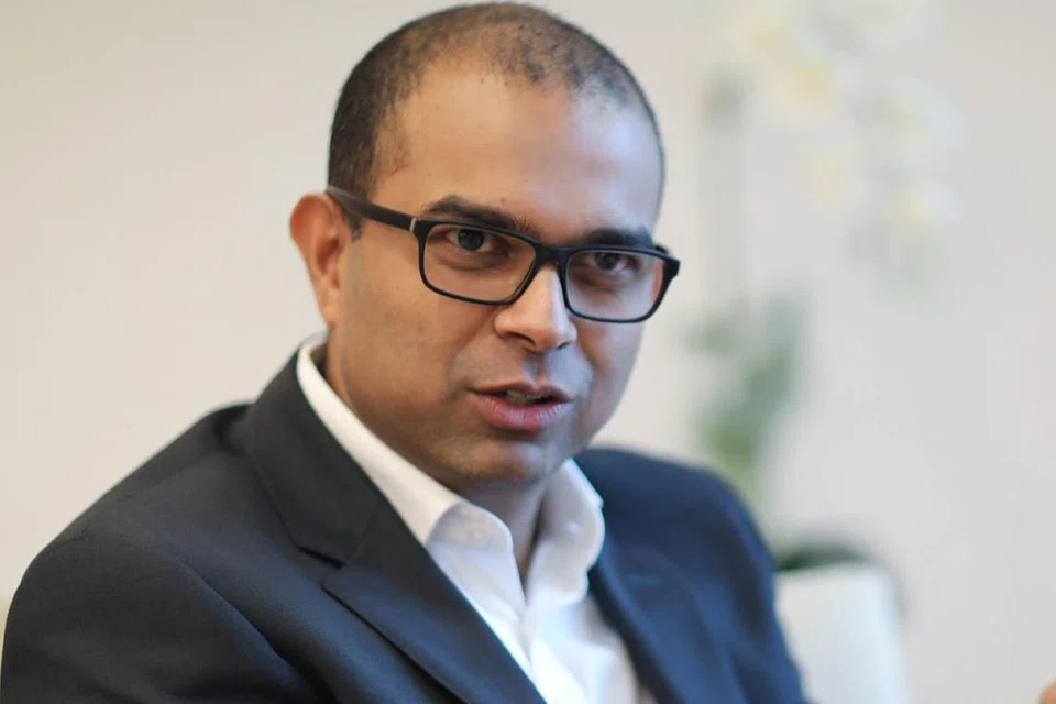 Menteri Negara Kanan (Pengangkutan merangkap Perhubungan dan Penerangan), Dr Janil Puthucheary.