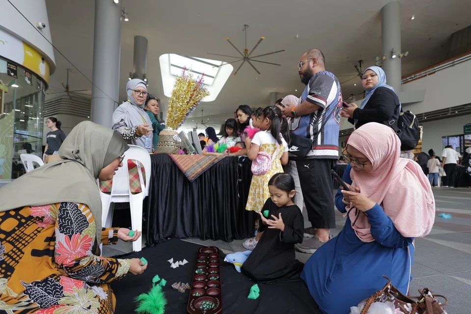 Jejak Warisan, Raikan Bahasa, bulan bahasa