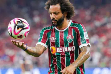Selepas mencatat kerjaya luar biasa, Marcelo kini mengumumkan persaraannya daripada bola sepak profesional.