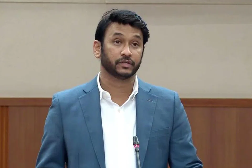 Anggota Parlimen Dilantik (NMP), Encik Raj Joshua Thomas.