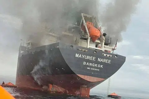 iran, kapal dagang