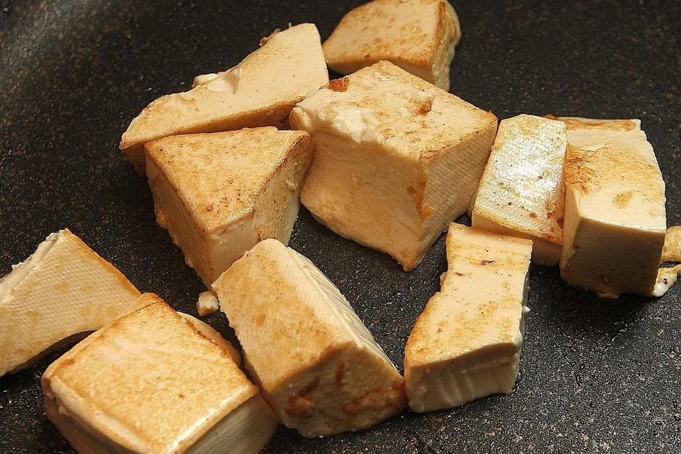 TAUHU, BUKAN TAHU