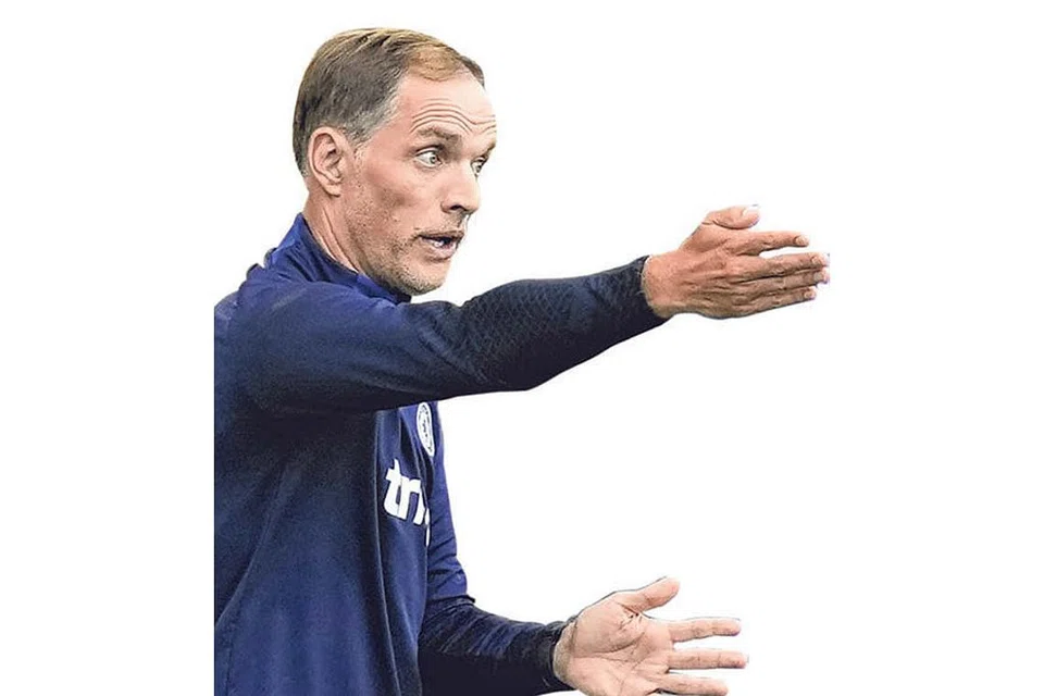 TUCHEL: Pengurus Chelsea itu berkata beliau gembira dengan pemain yang ada tetapi perlu mempertimbangkan masa depan juga. - EPA-EFE