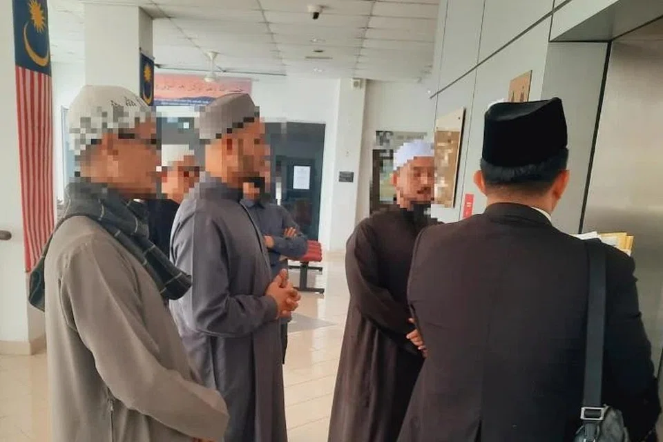 Tiga anak bekas pengasas Al-Arqam, Ashaari Muhammad, dilepaskan buat sementara dengan ikat jamin.