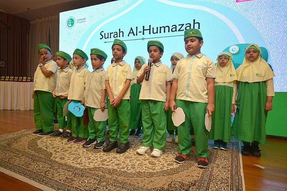 LATIH KANAK-KANAK HAFAL AL-QURAN: Sejak pogram Little Huffaz bermula pada 2013, seramai 500 pelajar telah dapat menghafal Juz 'Amma. - Foto-foto JAMIYAH