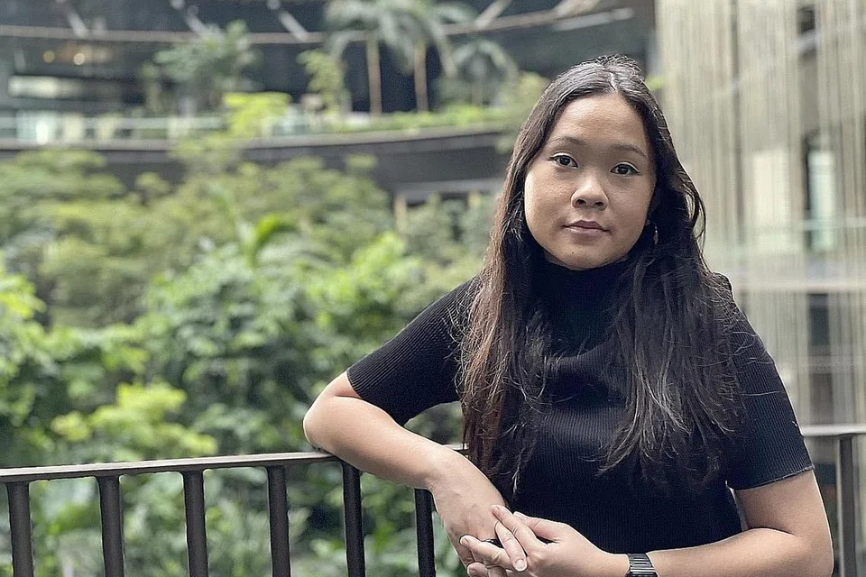 IMPAK CEREKA SAINS: Cik Syaheedah Iskandar (atas) selaku kurator pameran 'State of Motion: Realities' ingin pameran yang diusahakan di Marina One itu menjadi jendela melihat genre cereka sains sebagai pencorak masa depan dunia. - Foto ihsan SYAHEEDAH ISKANDAR 