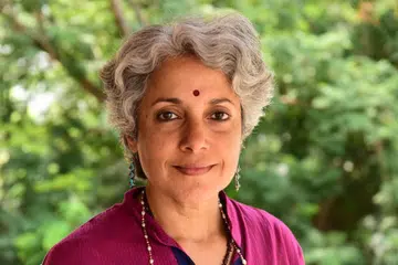 PUNCA PENULARAN VIRUS: Ketua saintis Pertubuhan Kesihatan Sedunia, Dr Soumya Swaminathan, berkata, koronavirus berlaku secara semula jadi dan tidak dihasilkan secara buatan di makmal.