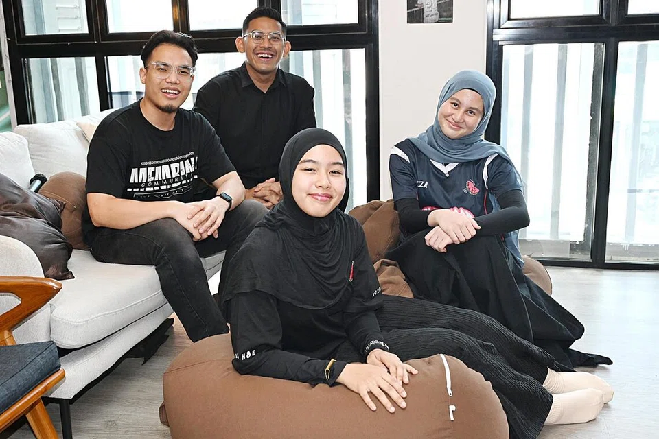 Encik Jihad Suhaimi; pengasas IM Volunteer Network SG, Encik Muhammad Imran Mean; pengasas of Play4Good ‘Kita Dahulu’, Cik Hana Dafina Zulkiffli,  Eliya Mohamed Fawzi,