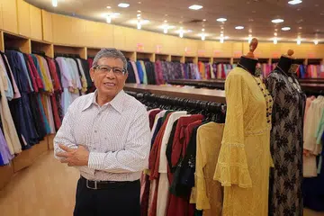 PENGALAMAN BERHARGA: Encik Salleh berkata penyenaraian syarikatnya dalam SGX telah membawa banyak kelebihan bagi syarikatnya untuk mencapai tahap lebih tinggi. - Foto BM oleh JASON QUAH