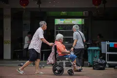 Penyakit mata, Institut Kajian Mata Singapura, Seri, warga emas, masalah penglihatan