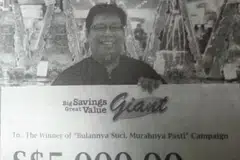 Niat ingin menderma membawa rezeki apabila Encik Abdullah Haji Ahmad menang cabutan bertuah selepas membeli kerusi untuk jemaah di kerusi. 