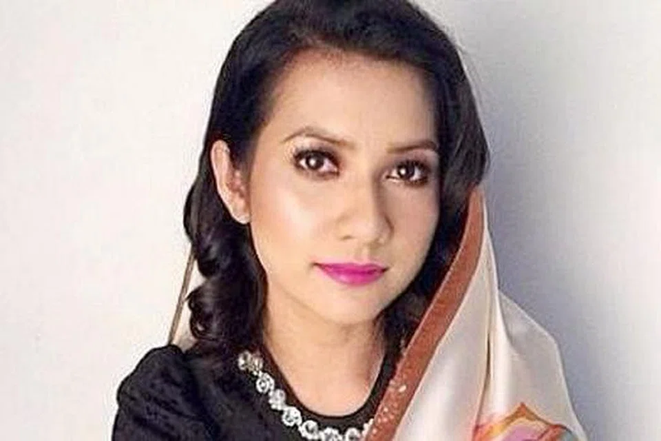 KESAL DENGAN FITNAH: Zara Zya menganggap dakwaan bahawa dirinya tidak mengambil berat tentang peminat yang menyokongnya sebagai satu fitnah. - Foto MSTAR ONLINE