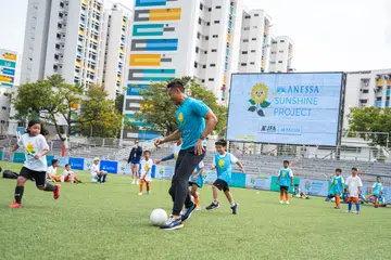 Anessa Sunshine Project, bola sepak, Hassan Sunny.