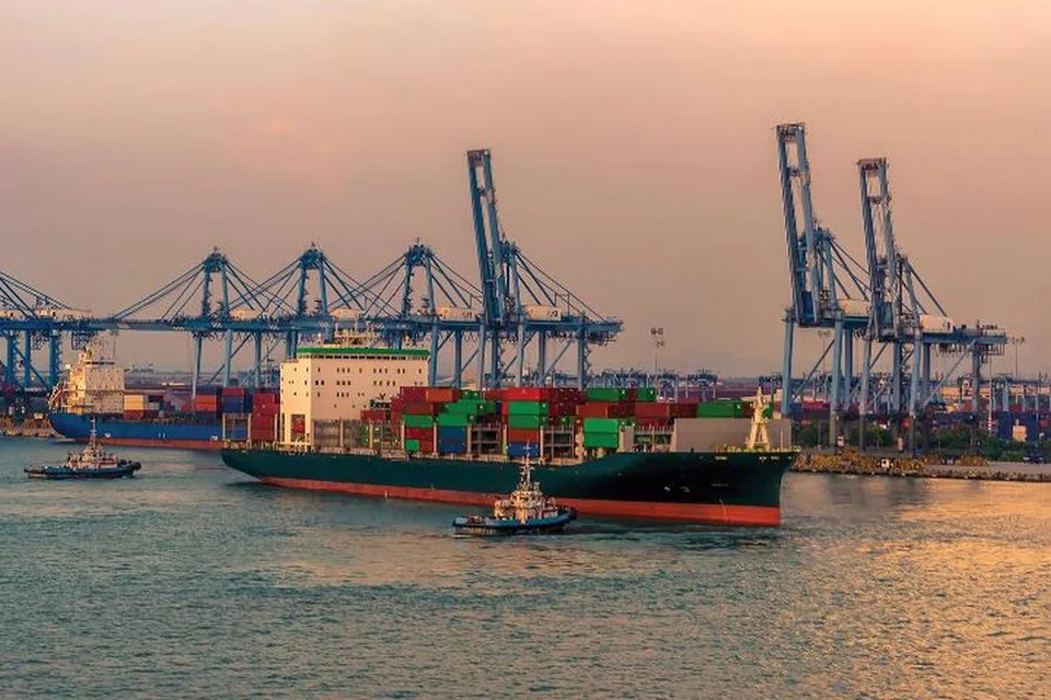 Rancangan membesarkan pelabuhan Klang dijangka menambah kapasitinya kepada 27 juta kontena unit bersamaan 20 kaki (TEU), daripada 14 juta ketika ini, sepanjang tempoh konsesi sehingga 2082. 