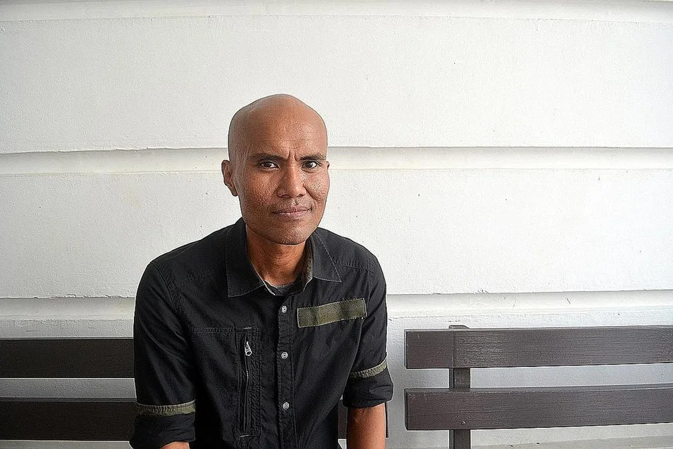 SANIF OLEK: Tulisan layar.