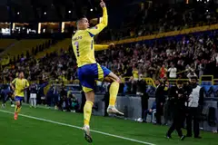 Pemain kelab Al Nassr asal Portugal, Cristiano Ronaldo, kekal sebagai atlet dengan pendapatan tertinggi di dunia, meraih AS$260 juta ($346.7 juta) pada 2024.