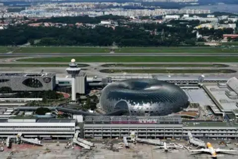  tapak ujian lapangan terbang pertama di dunia, enjin pesawat kipas terbuka generasi akan datang, perjanjian yang dimeterai Penguasa Penerbangan Awam Singapura (CAAS), Sidang Puncak Penerbangan Changi