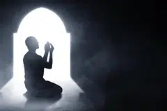 Para ulama menggalakkan seseorang melaksanakan apa jua amalan yang mendekatkan diri kepada Allah swt, seperti melaksanakan qiamullail, pada malam Nisfu Syaaban.