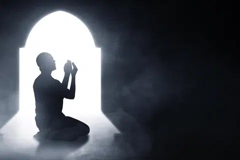 Para ulama menggalakkan seseorang melaksanakan apa jua amalan yang mendekatkan diri kepada Allah swt, seperti melaksanakan qiamullail, pada malam Nisfu Syaaban.