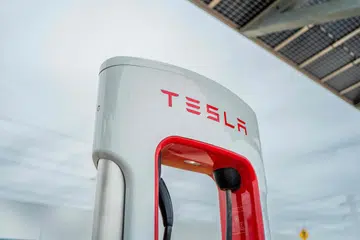Syarikat pembuat kereta, Tesla, sedang menguji pembangunan robot berbentuk manusia atau ‘humanoid’ untuk penggunaan komersial.